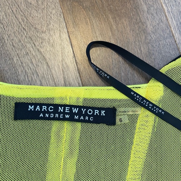 Knee length black dress with yellow accents - Picture 5 of 9